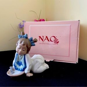 Vintage Nao by Lladro Porcelain Figurine« Not Hungry »#1076 w/original box Spain